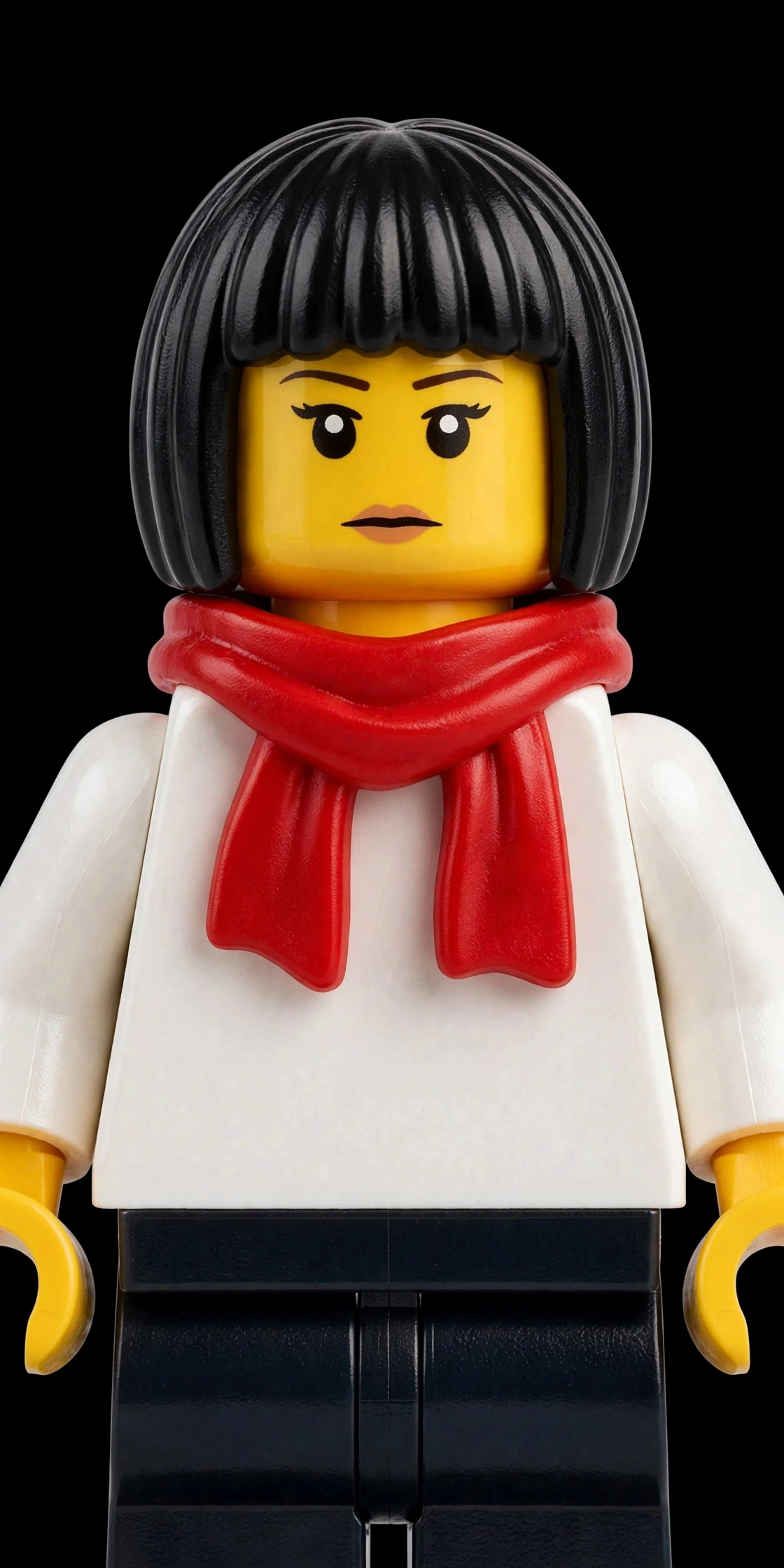 Mikasa Ackerman Roter Schal Klemmbaustein-Figur Detailansicht