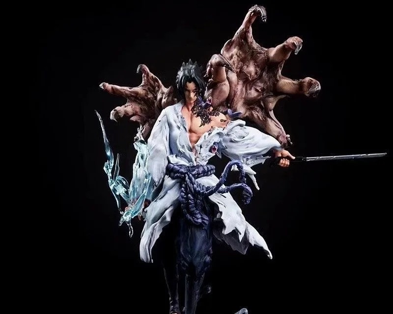 Sasuke Uchiha Sammlerstatue Seitenansicht